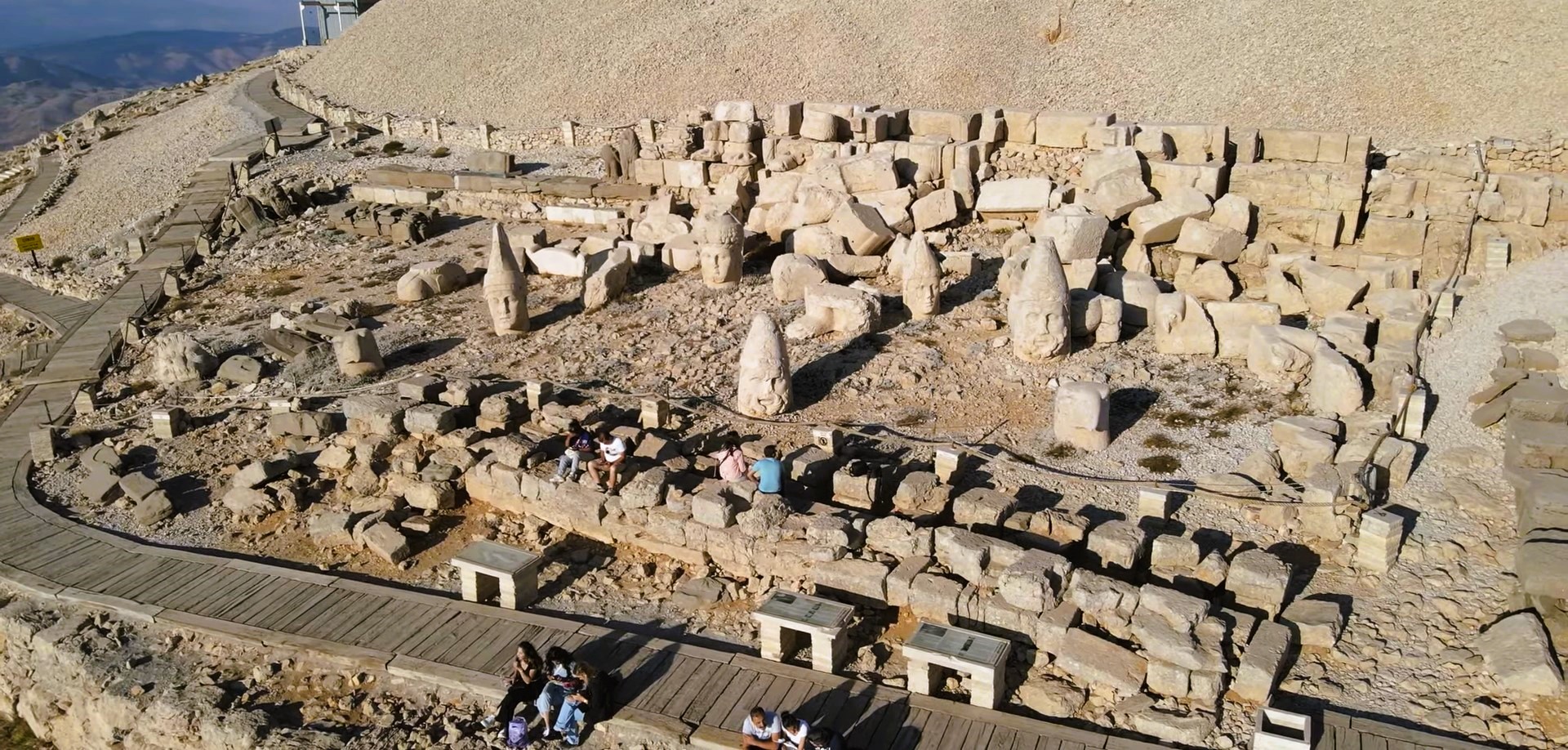 Nemrut Dağı’na Nasıl Gidilir?